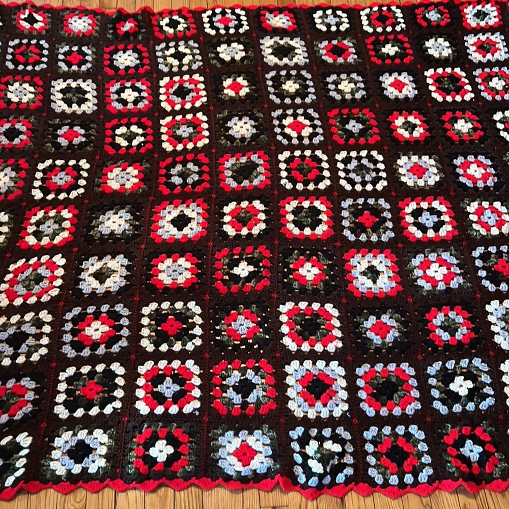 Vintage Handmade Crochet Granny Square Blanket 70’s Vibes Afghan Red Brown Black